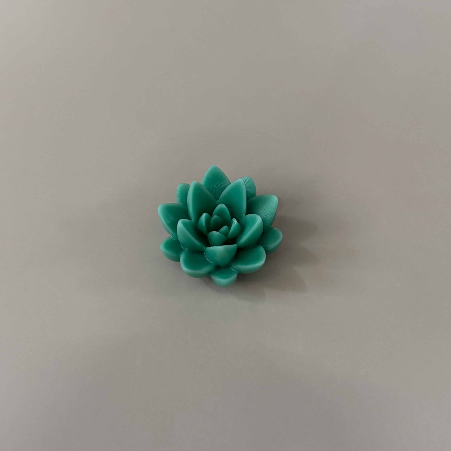 Mettalic Seawood Candle Colour