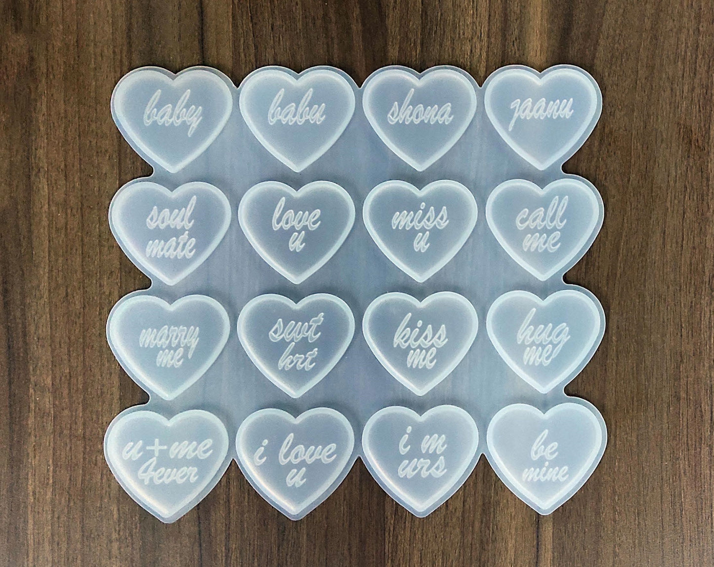 16 IN 1 Romantic Text Heart