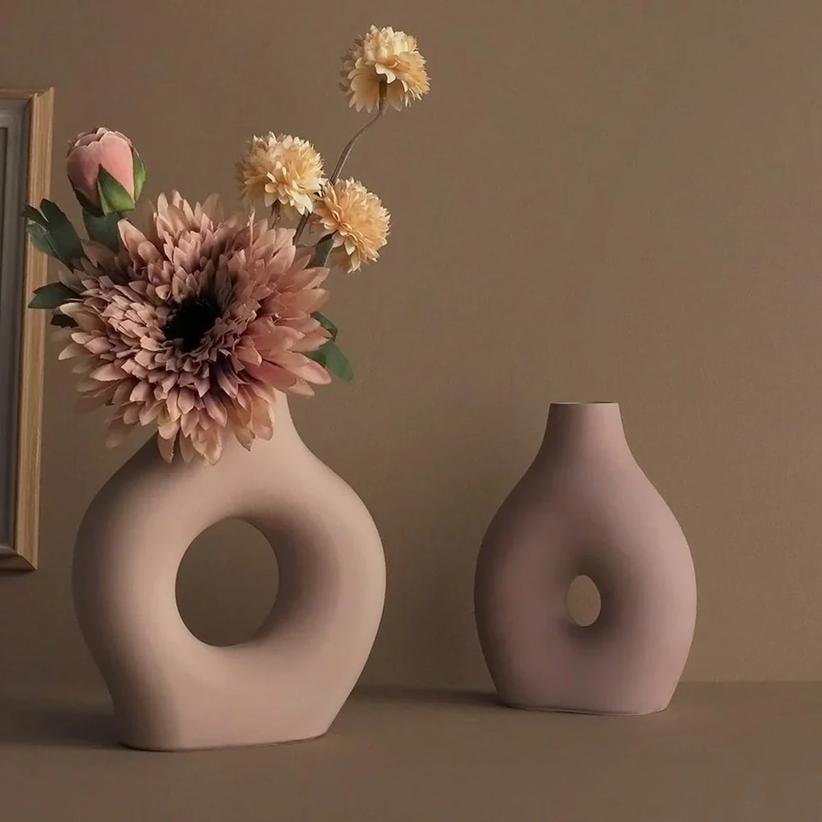 Handmade Sculptural Concrete Vase Set – Blush and Mauve – detail view