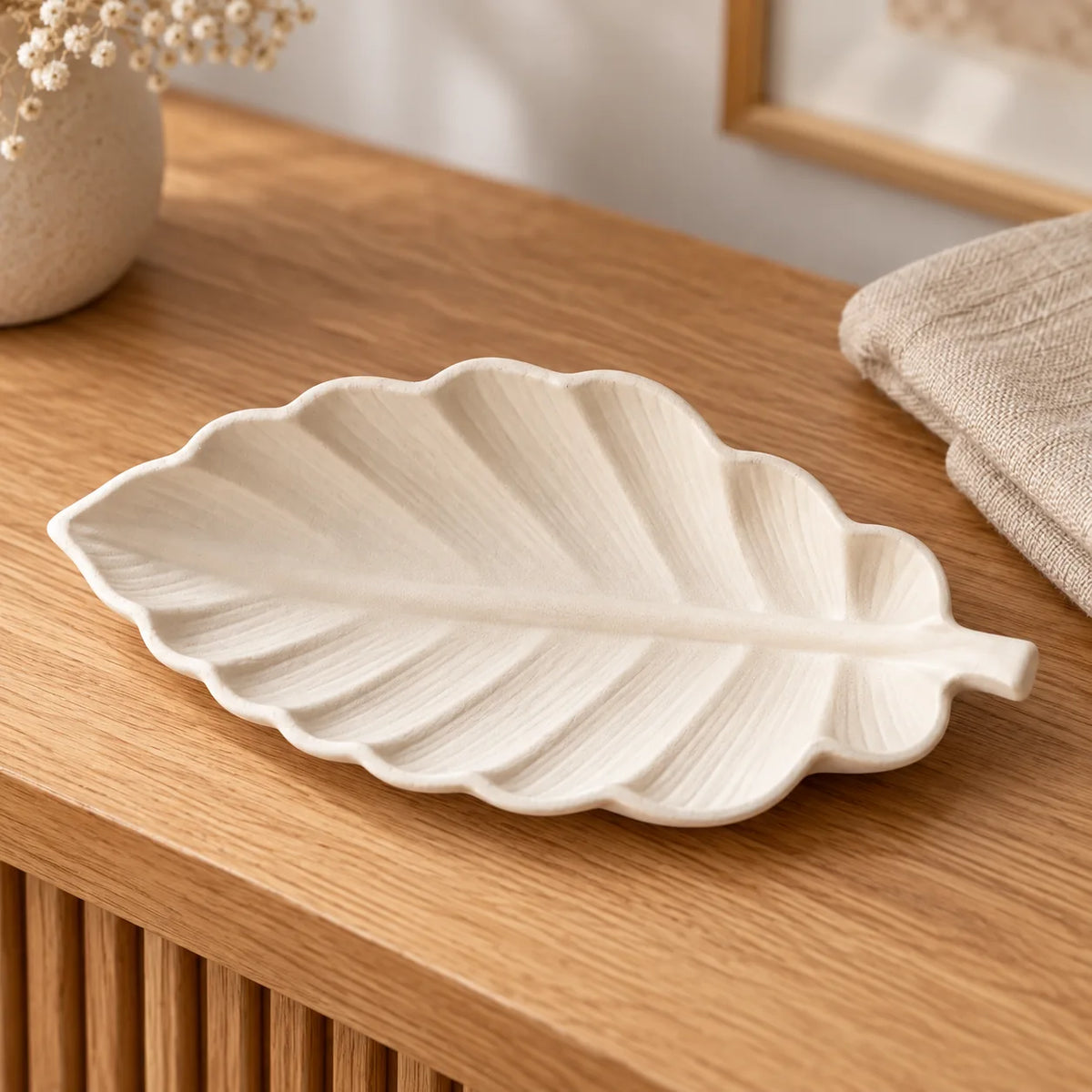 Handmade Concrete Leaf Trinket Tray – Ivory or Blush Pink – Ivory