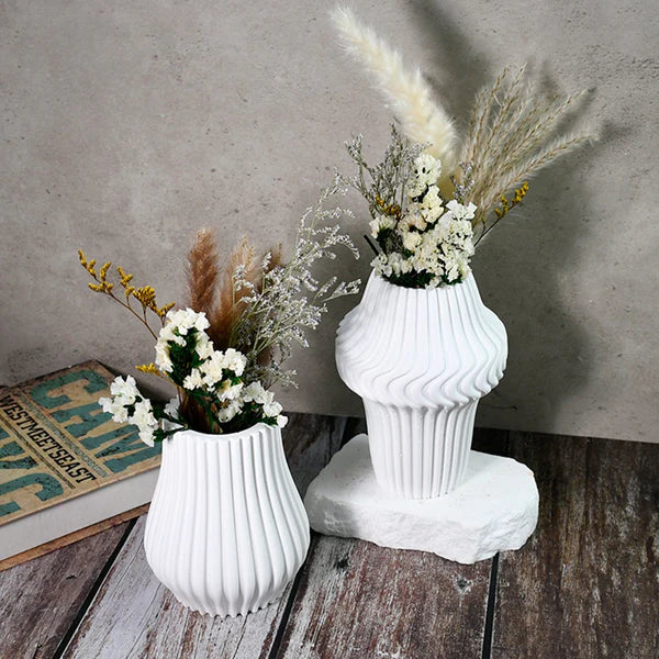 Striped Doomed Stylish Vase Mould