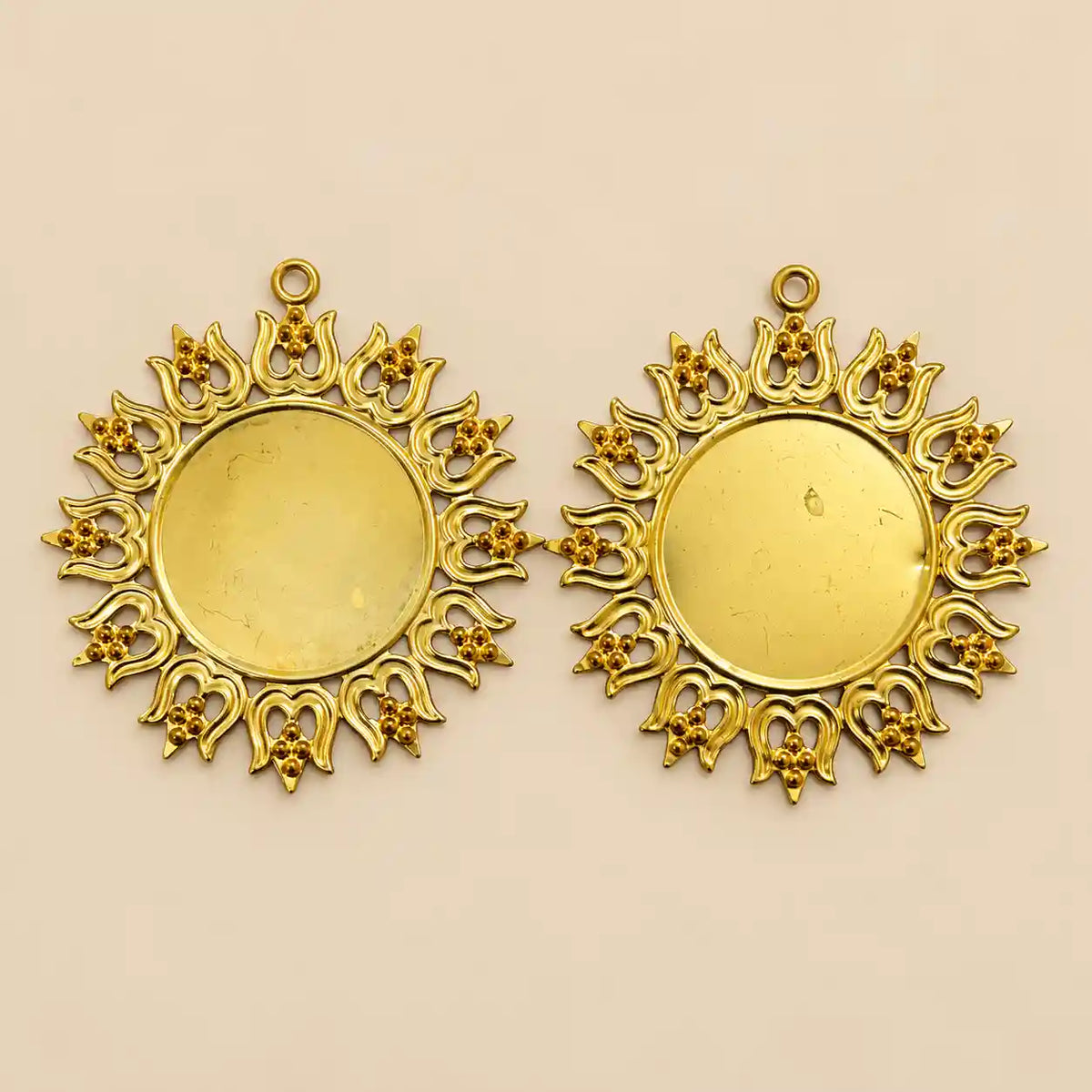 Round Sunburst Pendant Bases for Jewellery & Crafts